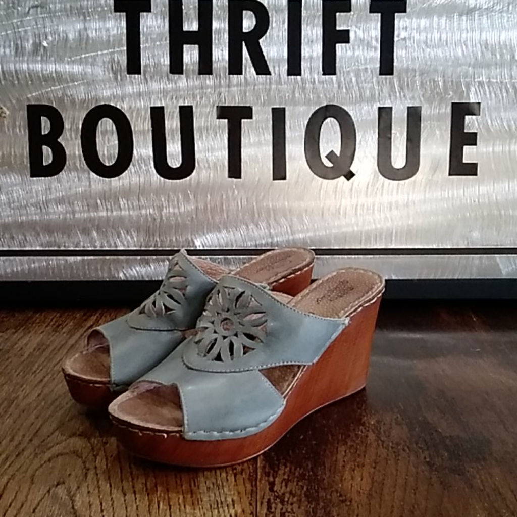 Spring Step Leather Wedge 3.5" Size 37